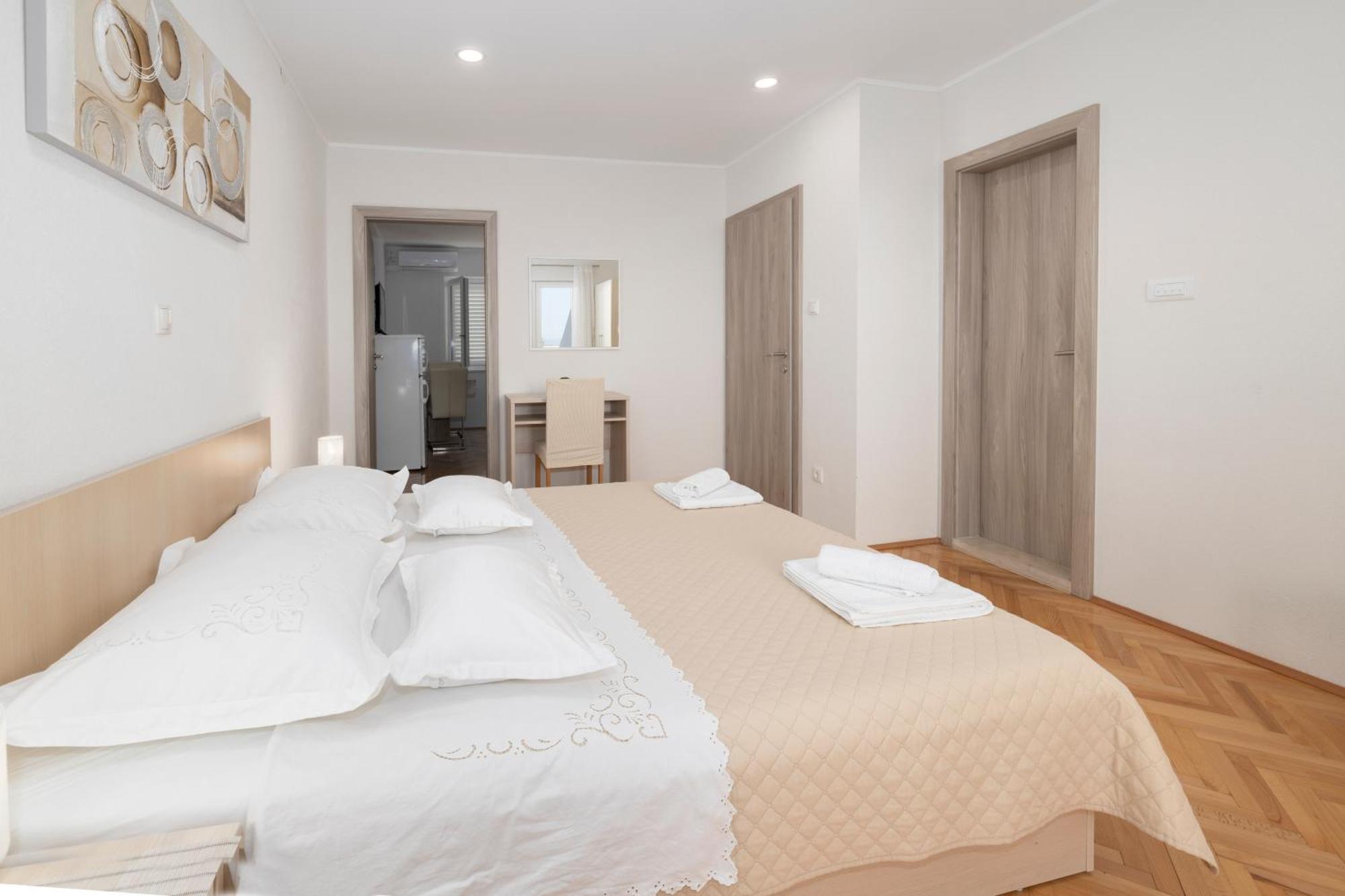 Apartmani Marta Tučepi Cameră foto